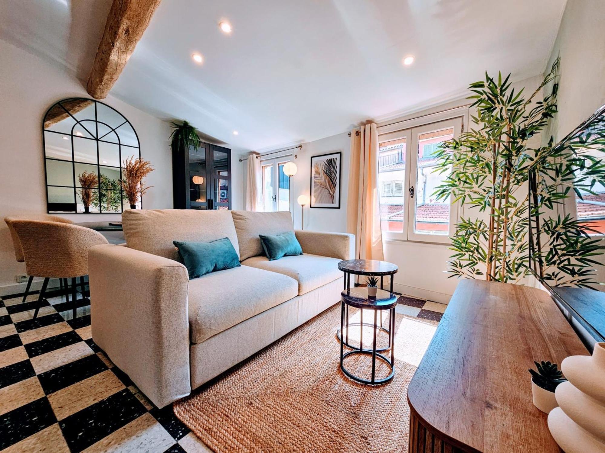 4 Couchages Elegant Au Coeur Du Vieux Nice Luaran gambar